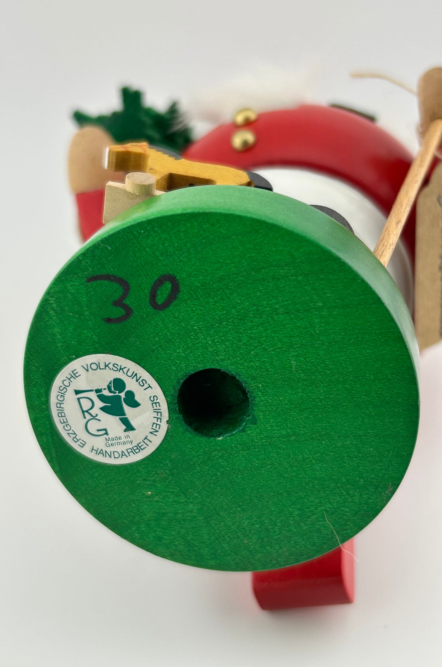 Erzgebirgische Volkskunst Santa Nutcracker