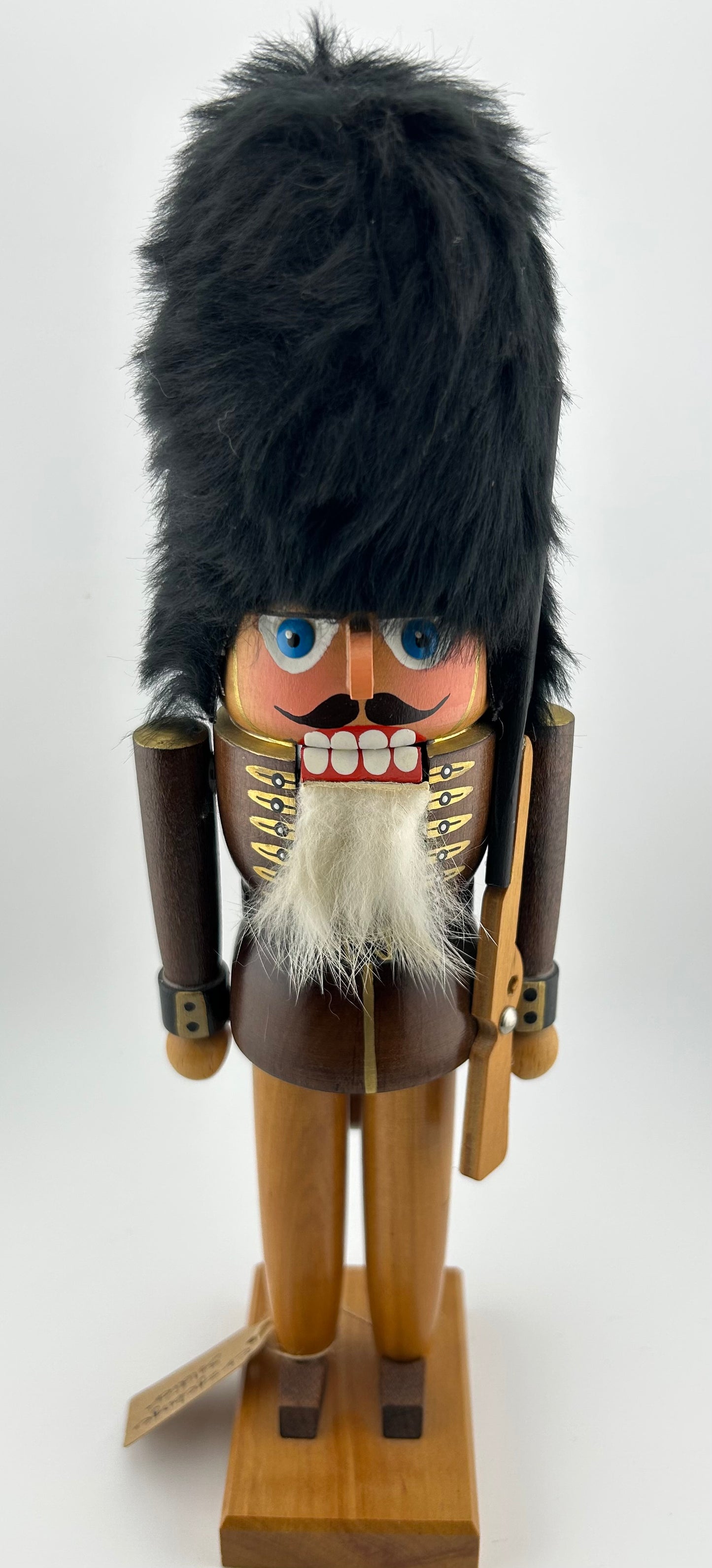 Erzgebirgische Volkskunst Soldier Nutcracker