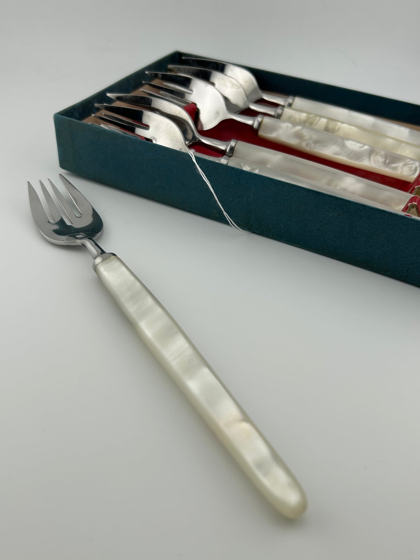 Mutual Hiram Wild Sheffield Forks (Set of 6)